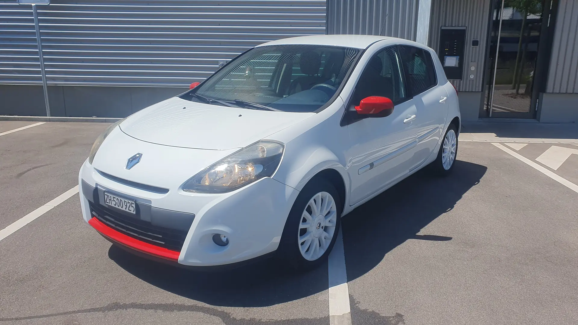 Renault Clio 1.2 TCe 100 S — Citadine fiable, faible kilométrage, sans sinistre — vista esterna