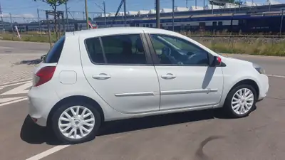 Renault Clio 1.2 TCe 100 S — Citadine fiable, faible kilométrage, sans sinistre — dettaglio
