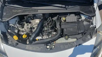 Renault Clio 1.2 TCe 100 S — Citadine fiable, faible kilométrage, sans sinistre — Miniatura 20