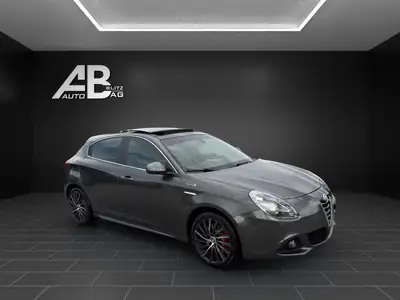Alfa Romeo Giulietta QV-Line 170 PS — Compacte sportive italienne, état impeccable — detail