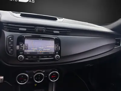 Alfa Romeo Giulietta QV-Line 170 PS — Compacte sportive italienne, état impeccable — Thumbnail 12