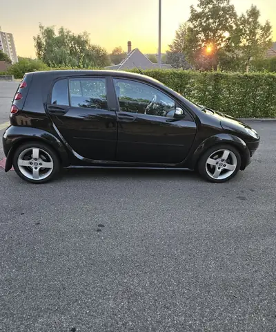 SMART FORFOUR 1.5 Pulse — Citadine maligne, sans accident, 111'000 km — Miniatura 11
