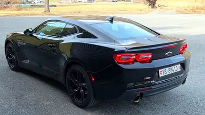 Chevrolet Camaro 2.0 Turbo RS Coupé — Muscle car sportif, 45 300 km, sans sinistre — Miniature 9