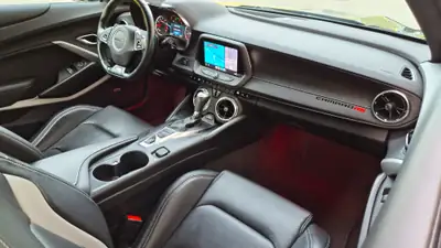 Chevrolet Camaro 2.0 Turbo RS Coupé — Muscle car sportif, 45 300 km, sans sinistre — Miniature 13