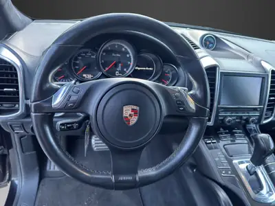 Porsche Cayenne Turbo 2010 — SUV de prestige 500 ch, contrôle technique du jour — Thumbnail 9
