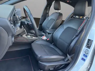 Ford Focus 1.0 SCTi ST Line — Compacte dynamique, automatique, sans sinistre — Thumbnail 9