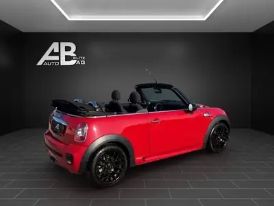 MINI Cooper S Cabriolet — Décapotable sportive 184 ch, toit ouvert, top équipement — dashboard