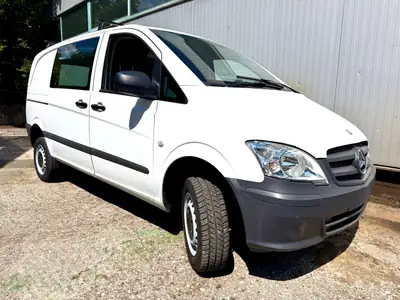 Mercedes-Benz Vito 2.2 CDI 4×4 — Utilitaire polyvalent, tous terrains, grand entretien effectué — vue extérieure