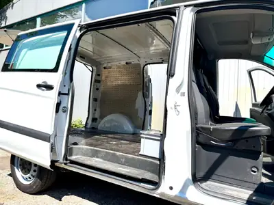 Mercedes-Benz Vito 2.2 CDI 4×4 — Utilitaire polyvalent, tous terrains, grand entretien effectué — détail