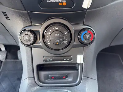 Ford Fiesta 1.0 SCTi Trend — Citadine urbaine fiable, climatisée et sans accident — Thumbnail 16