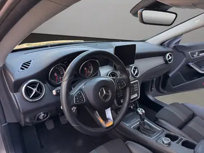 Mercedes-Benz CLA 200 Shooting Brake — Monospace diesel efficace, sans sinistre — Thumbnail 10