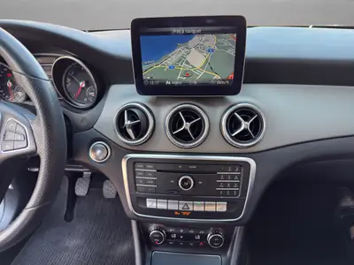 Mercedes-Benz CLA 200 Shooting Brake — Monospace diesel efficace, sans sinistre — Thumbnail 15
