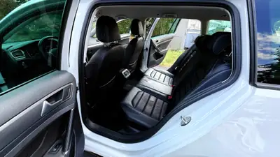 VW Golf Variant 1.4 TSI Lounge R-Line DSG — Monospace polyvalent, 151'000 km, sans sinistre — Thumbnail 12