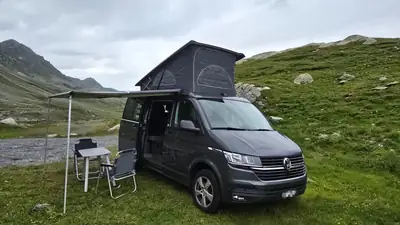 VW T6.1 2.0 TDI 150 — Camping-car aménagé 4 places, prêt à l'aventure — exterior view