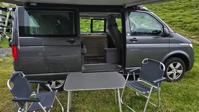 VW T6.1 2.0 TDI 150 — Camping-car aménagé 4 places, prêt à l'aventure — interior