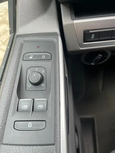 VW T6.1 2.0 TDI 150 — Camping-car aménagé 4 places, prêt à l'aventure — Thumbnail 19