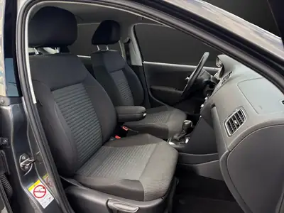 Volkswagen Polo 1.2 TSI Comfortline — Citadine fiable, moteur turbo efficace, 77 000 km — Thumbnail 9