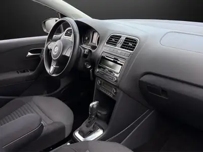Volkswagen Polo 1.2 TSI Comfortline — Citadine fiable, moteur turbo efficace, 77 000 km — Thumbnail 10