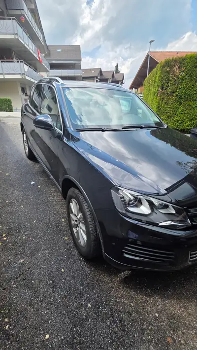VW Touareg 3.0 V6 TDI 240 — SUV premium diesel, sans sinistre — Seitenansicht