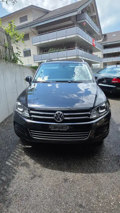 VW Touareg 3.0 V6 TDI 240 — SUV premium diesel, sans sinistre — Außenansicht
