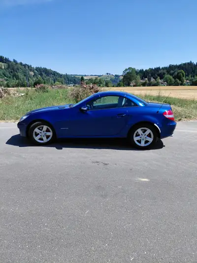 Mercedes-Benz SLK 200 — Cabriolet élégant, sans accident, motorisation essence fiable — cruscotto
