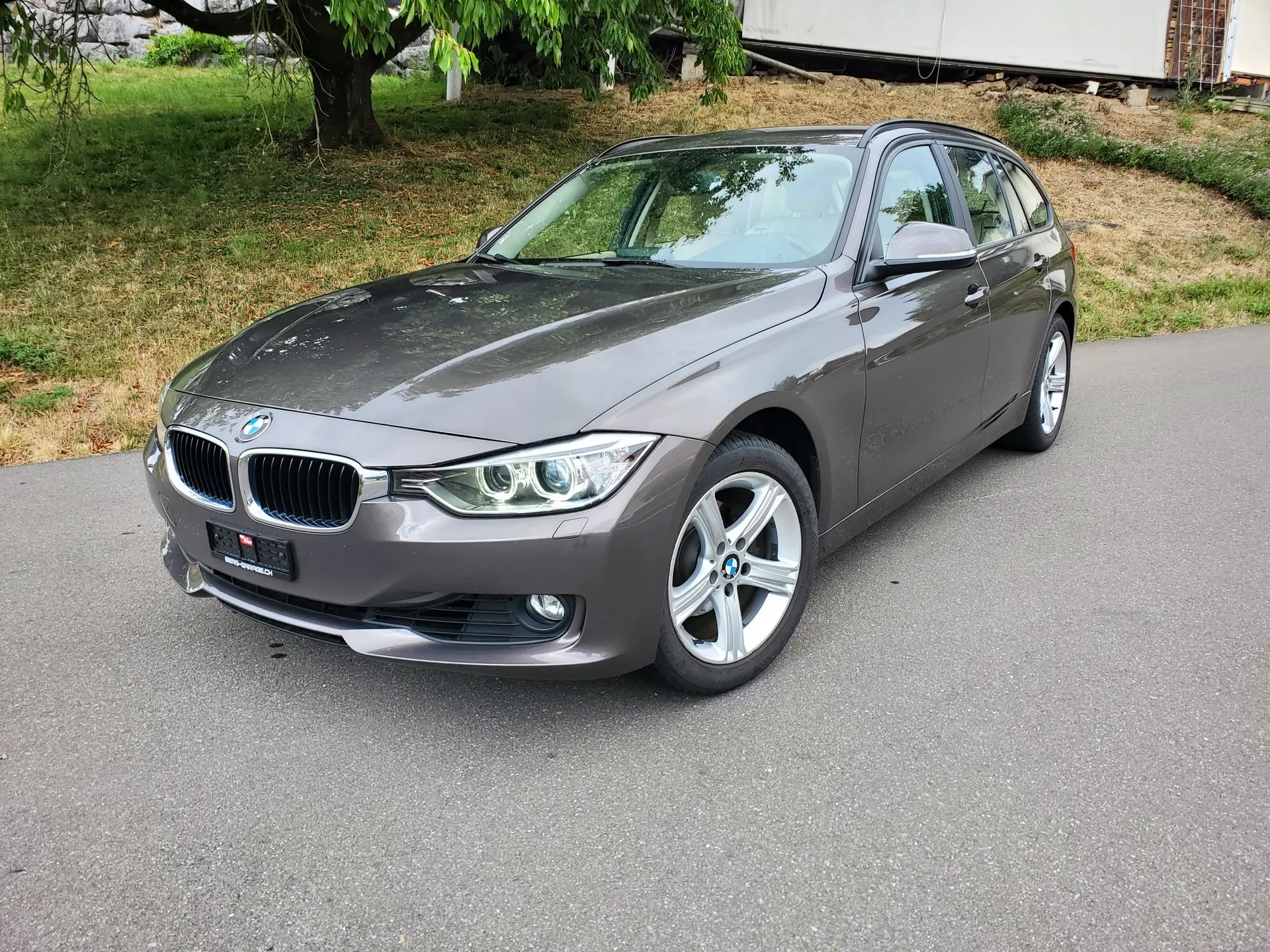 BMW 320i xDrive Touring 2013 — Breaks polyvalent, traction intégrale et fiabilité germanique