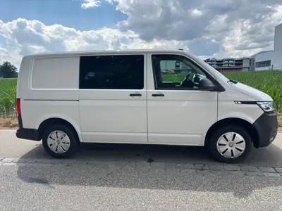 VW T6.1 2.0 TDI 150 DSG 4Motion — Utilitaire polyvalent, transmission intégrale — Heckansicht