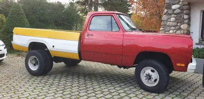 Dodge Ram W 3500 Dually — Mythique pickup V8 4x4, moteur 250 ch, très bas kilométrage — Außenansicht