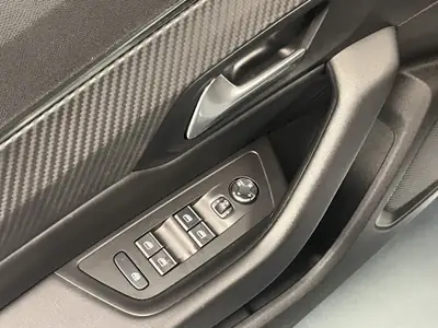 Peugeot 508 SW — Break élégant, moteur efficient et spacieux — Miniatur 15
