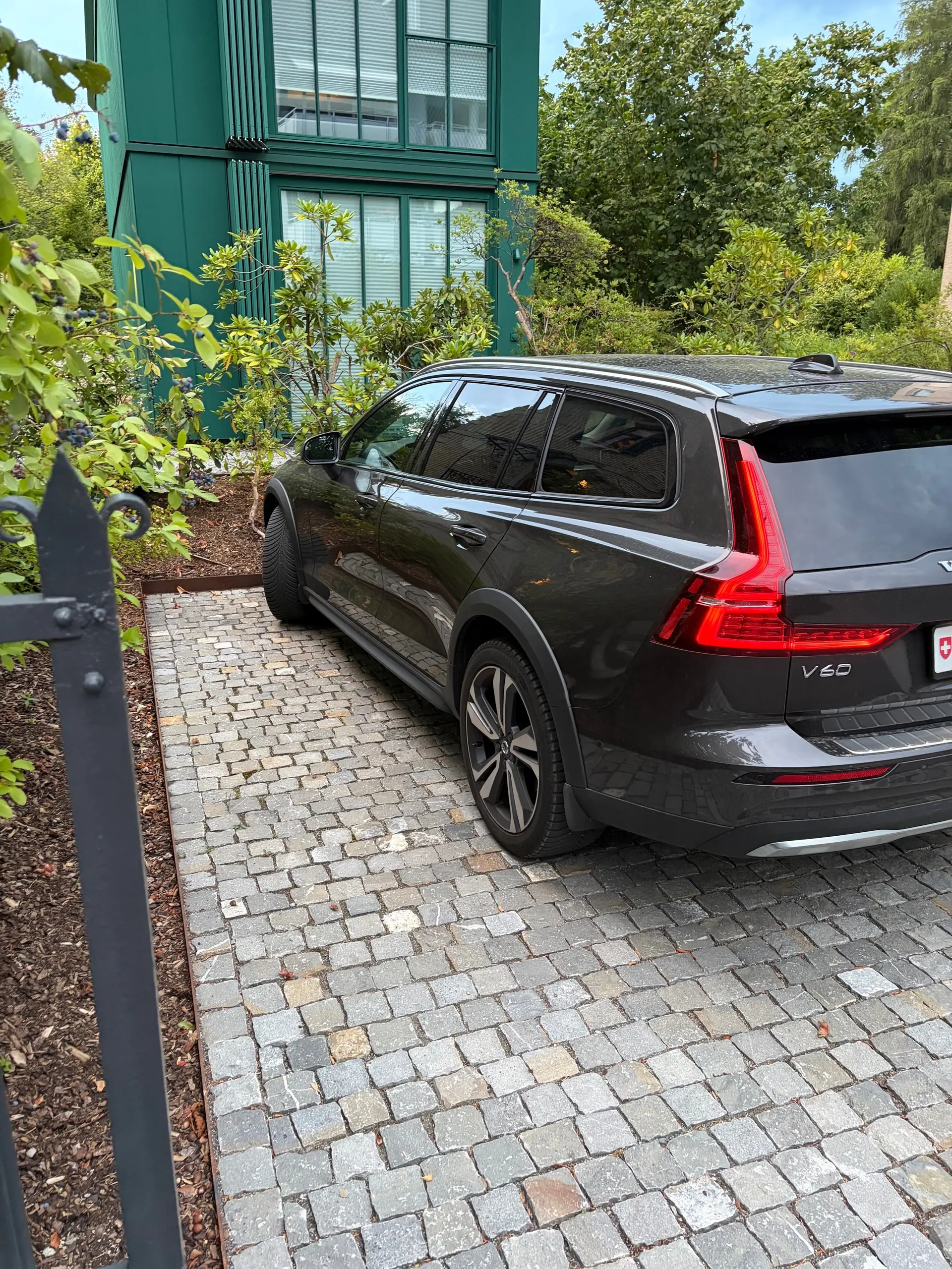 Volvo V60 2023 occasion Zug — 4
