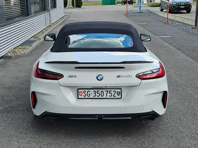BMW Z4 M40i — Roadster sportif blanc, motorisation 340 ch et finitions premium — dettaglio