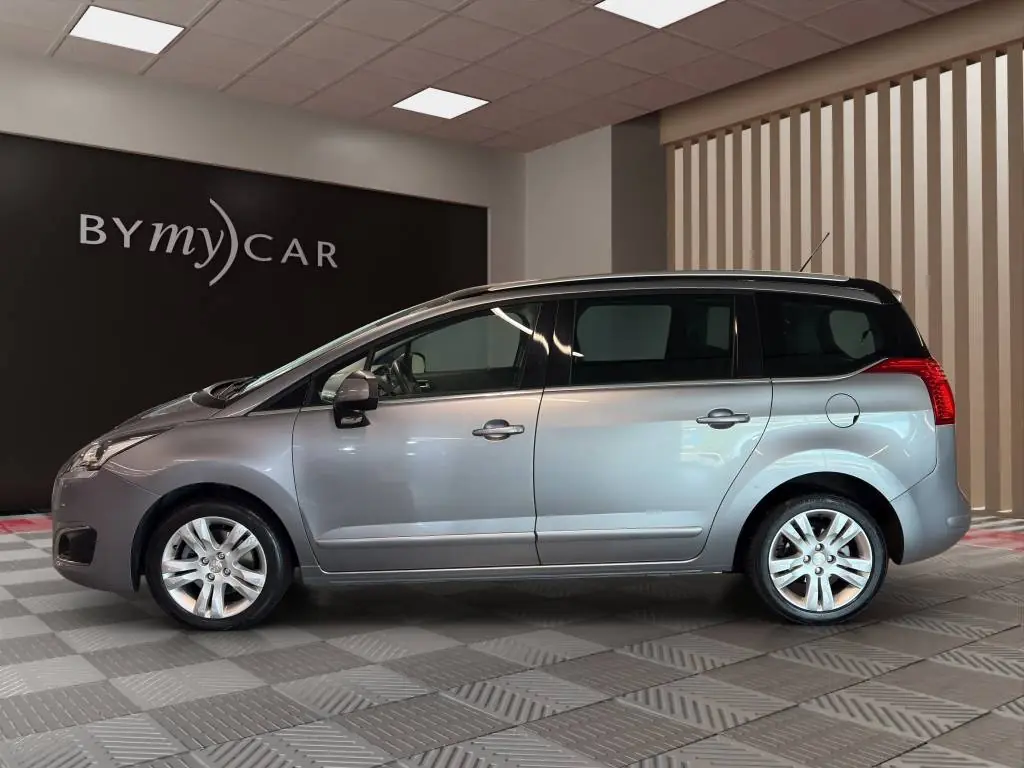 Peugeot 5008 2016 occasion Meyrin — 4