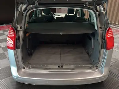 Peugeot 5008 1.6 THP Allure — Monospace 7 places, boîte auto fluide — Miniatur 11
