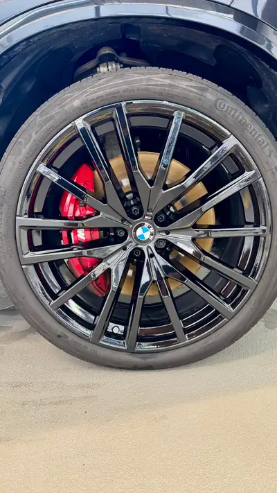 BMW X5 xDrive 50e M Sport 2025 — SUV hybride rechargeable, très basse kilométrage — Miniatura 7