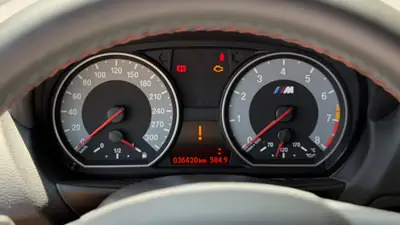 BMW 1er M — Coupé sportif haute performance, 340 ch à bas kilométrage — Miniature 14