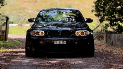 BMW 1er M — Coupé sportif haute performance, 340 ch à bas kilométrage — Miniature 19
