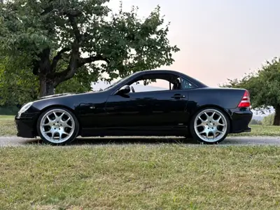 Mercedes-Benz SLK 230 Kompressor — Roadster légendaire signé BRABUS, 69'800 km — vista posteriore