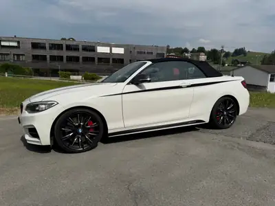BMW M240i xDrive Cabriolet — Sportivité 340 ch, toile décapotable, finition premium — exterior view