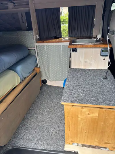 VW T4 2.5 TDI 102 — Le van diesel robuste pour famille et professionnels — cruscotto
