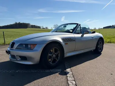 BMW Z3 1.9i Roadster — Cabriolet des années 90, moteur essence fiable — détail