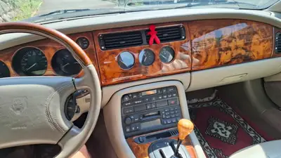 Jaguar XK8 2000 — Cabriolet légendaire, 284 ch et design intemporel — Miniature 9