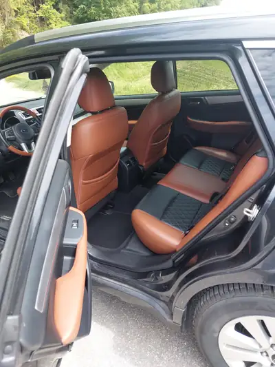 Subaru Outback 2.0 D Swiss — SUV familial diesel, transmission CVT, sans sinistre — cruscotto