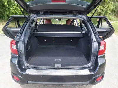 Subaru Outback 2.0 D Swiss — SUV familial diesel, transmission CVT, sans sinistre — Miniatura 7