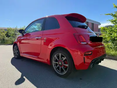 Fiat 500 Abarth 595 1.4 Turbo — Sportivité italienne authentique, seulement 49'000 km — vista posteriore