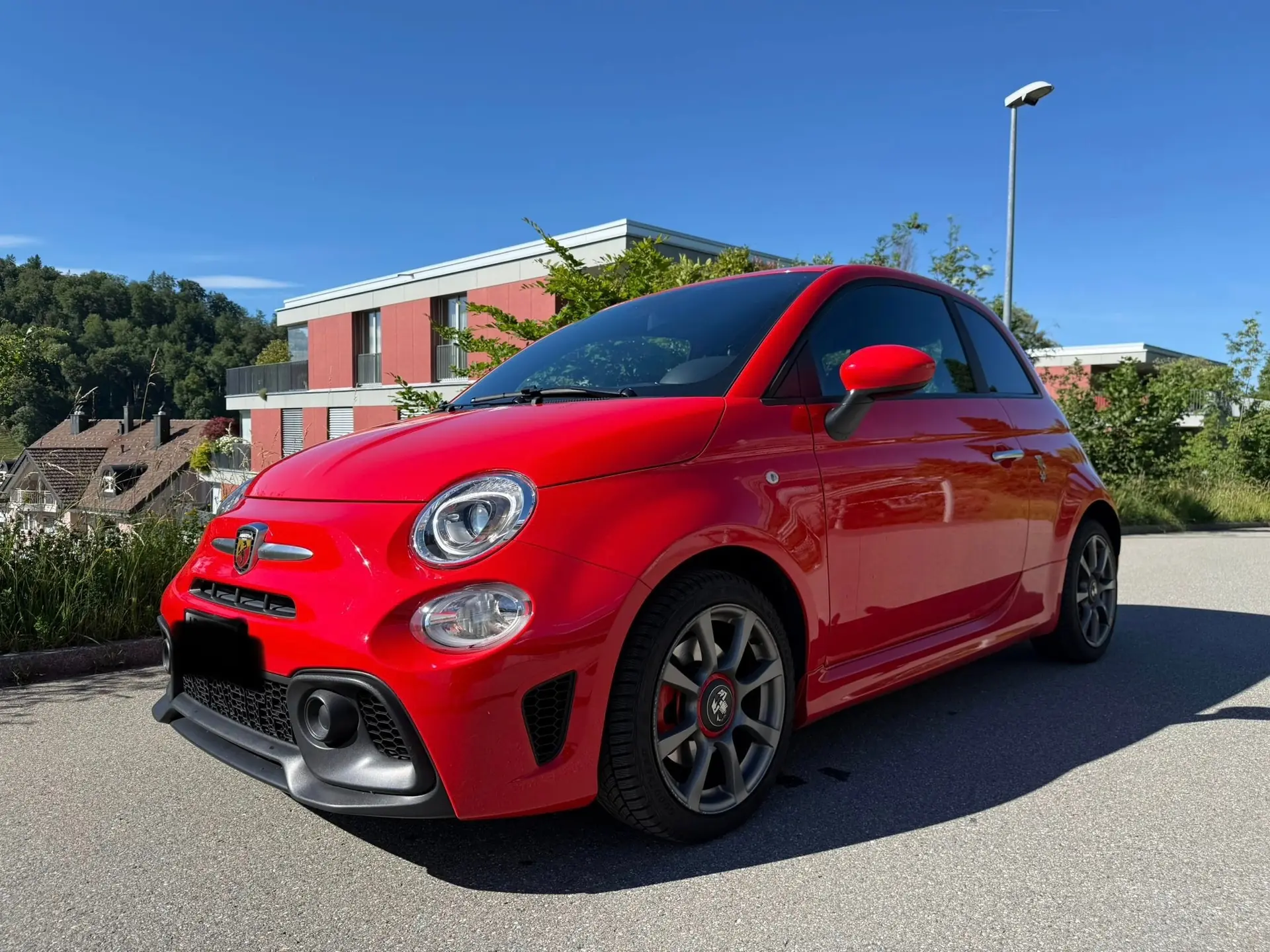 Fiat 500 Abarth 595 1.4 Turbo — Sportivité italienne authentique, seulement 49'000 km