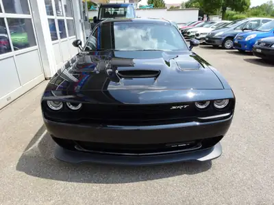 Dodge Challenger Hellcat 2017 — Muscle-car américain 717 ch, état impeccable — dashboard