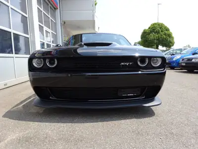 Dodge Challenger Hellcat 2017 — Muscle-car américain 717 ch, état impeccable — detail