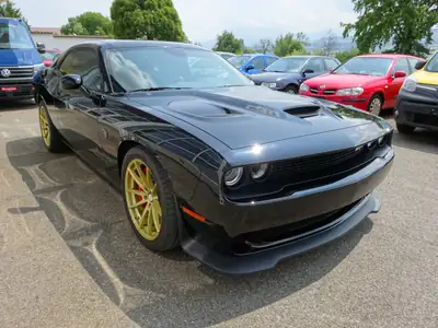 Dodge Challenger Hellcat 2017 — Muscle-car américain 717 ch, état impeccable — interior