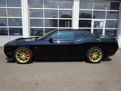 Dodge Challenger Hellcat 2017 — Muscle-car américain 717 ch, état impeccable — Thumbnail 7