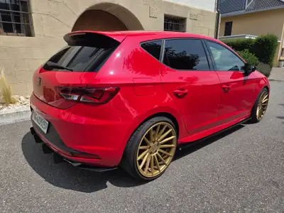 SEAT Leon 2.0 TSI 280 Cupra DSG — Sportive dynamique, 185 741 km, sans sinistre — intérieur